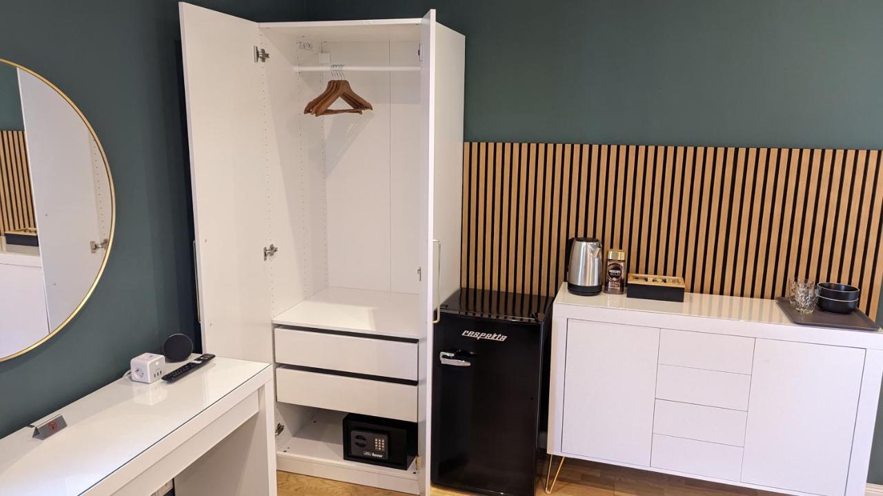 3 Rooms - Zimmervermietung Naehe Flughafen Ber - Gratis Wlan, Parken & Netflix Берлин Экстерьер фото