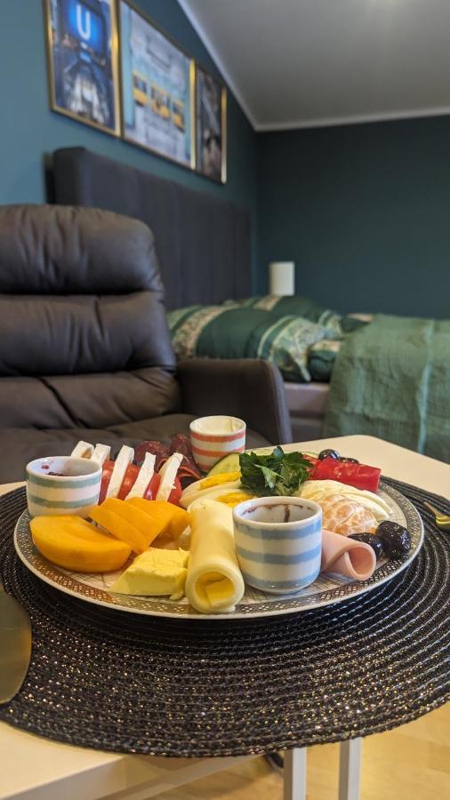 3 Rooms - Zimmervermietung Naehe Flughafen Ber - Gratis Wlan, Parken & Netflix Берлин Экстерьер фото